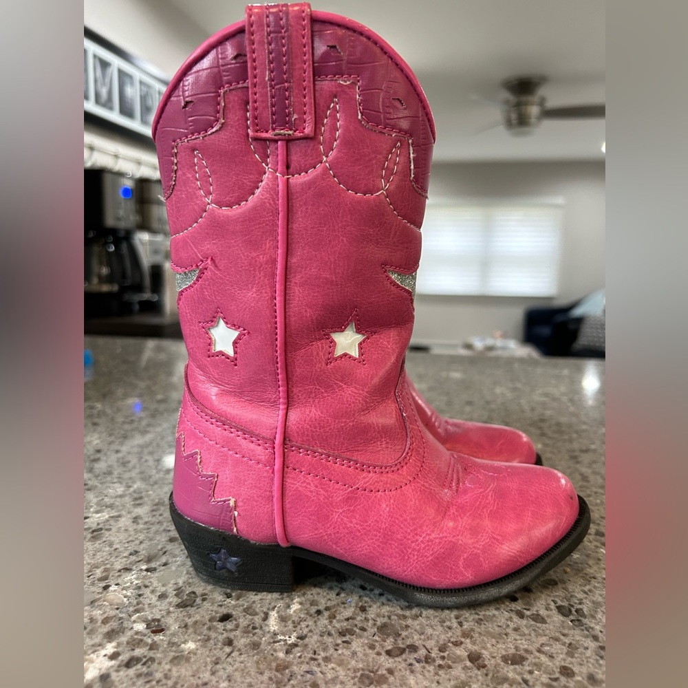 Girl’s Pink Cowboy boots child size 9.5